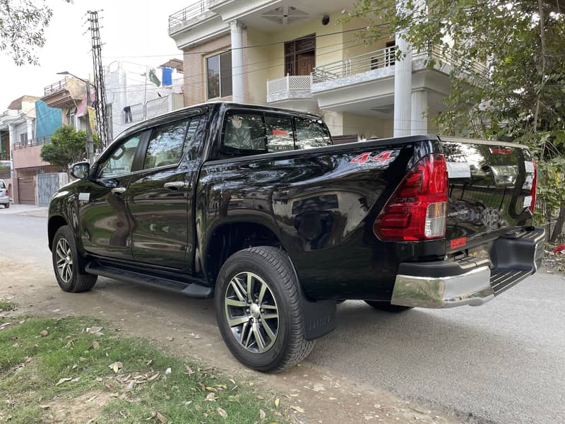 Toyota Hilux 2018 13