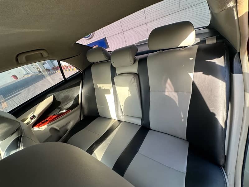 Toyota Corolla GLI 2012 5