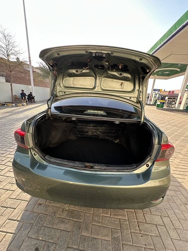 Toyota Corolla GLI 2012 12