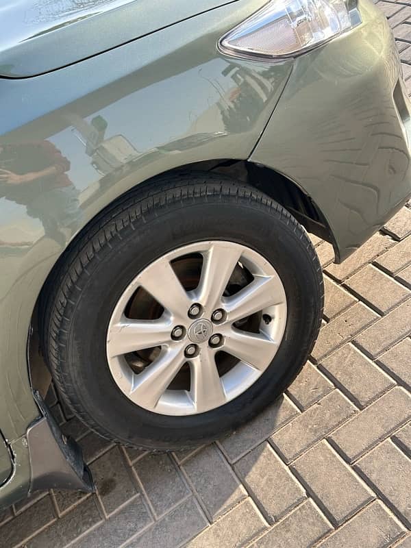Toyota Corolla GLI 2012 16