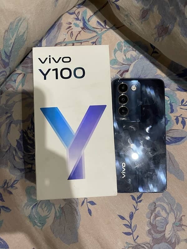 Vivo Y100 0