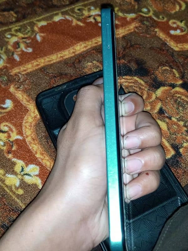 Infinix smart 8 urgent selll 3