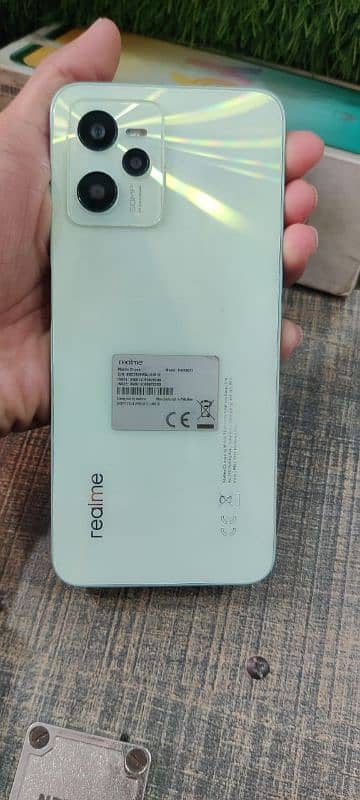 Realme C35 0