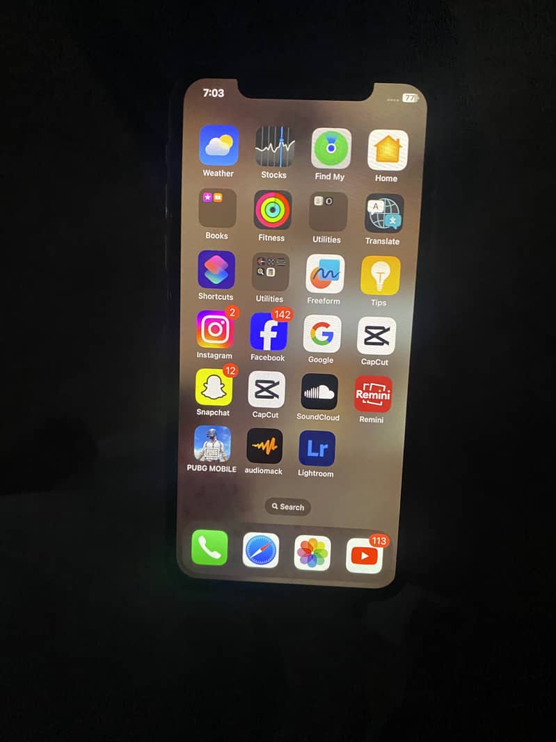 Apple iPhone X 3