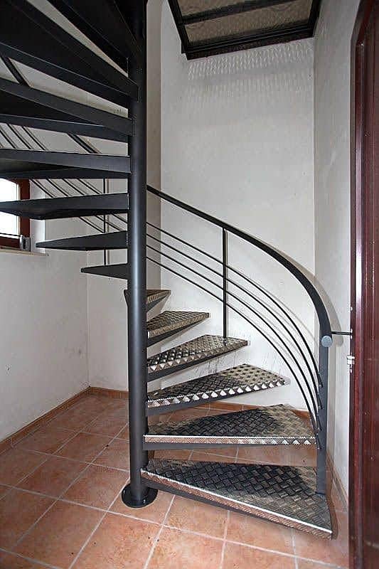 Round stairs and solar frame and container office and restaurant 8