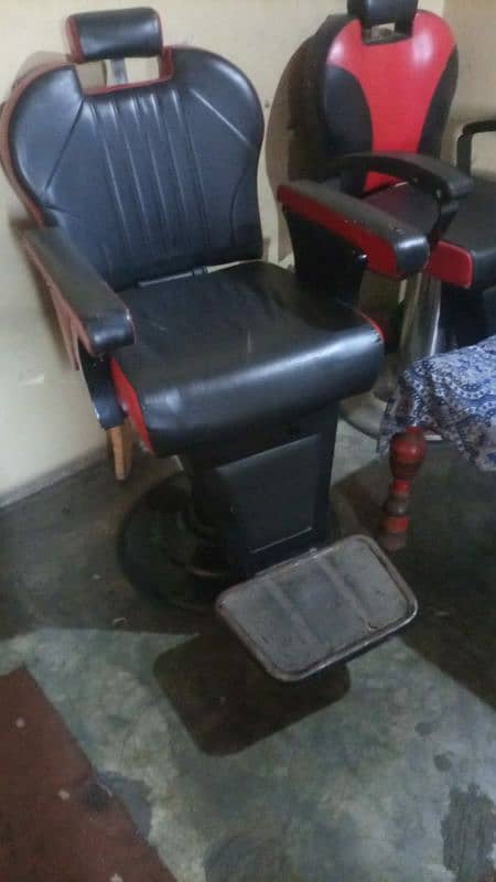 Saloon Chairs For Sale 3