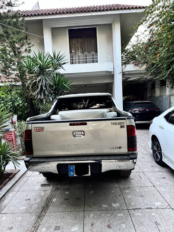 Toyota Hilux Vigo thai 2