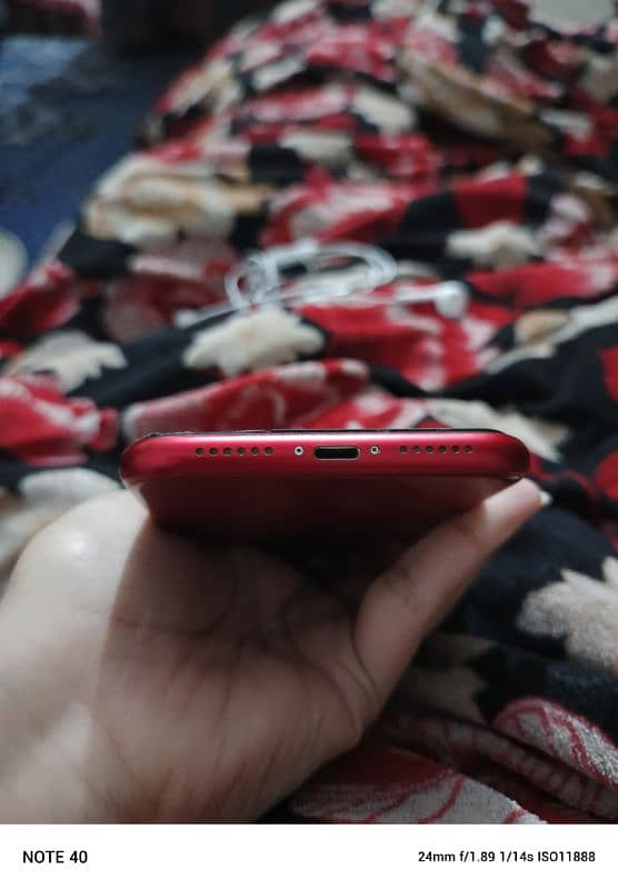 iPhone XR 64gb condition 10/9 3