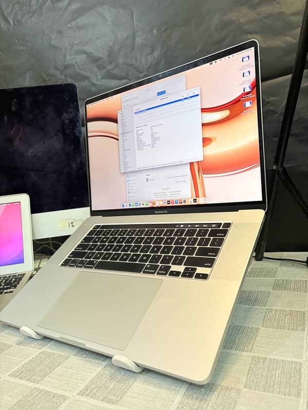 MacBook Pro 2019 16”inch 16-512 4GB Graphics 3 Unit Available 1