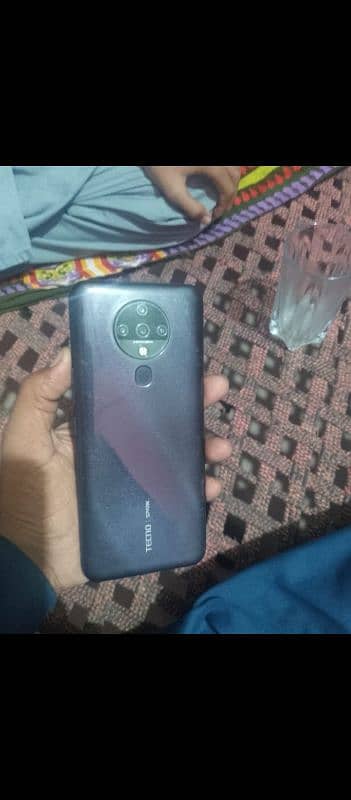 selling my mbl Tecno spark6 4gb 64gb 2