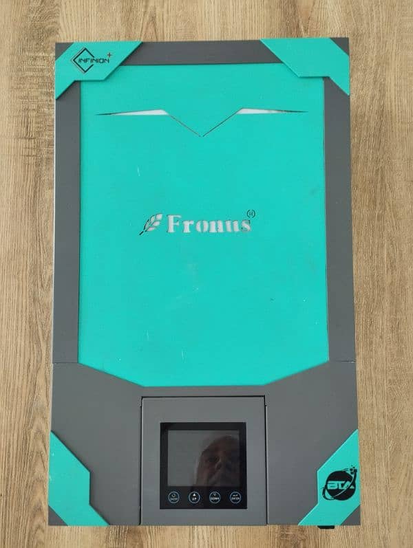 fronus Inverter hybrid 6kw 0