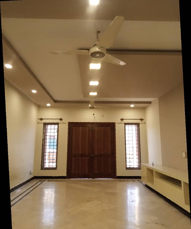 Kanal Uper Portion Available For Rent In G 15 Islamabad 2