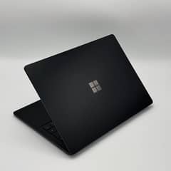 Microsoft Surface Laptop 3 - Core i7 10th Gen- 16gb Ram 512gb ssd