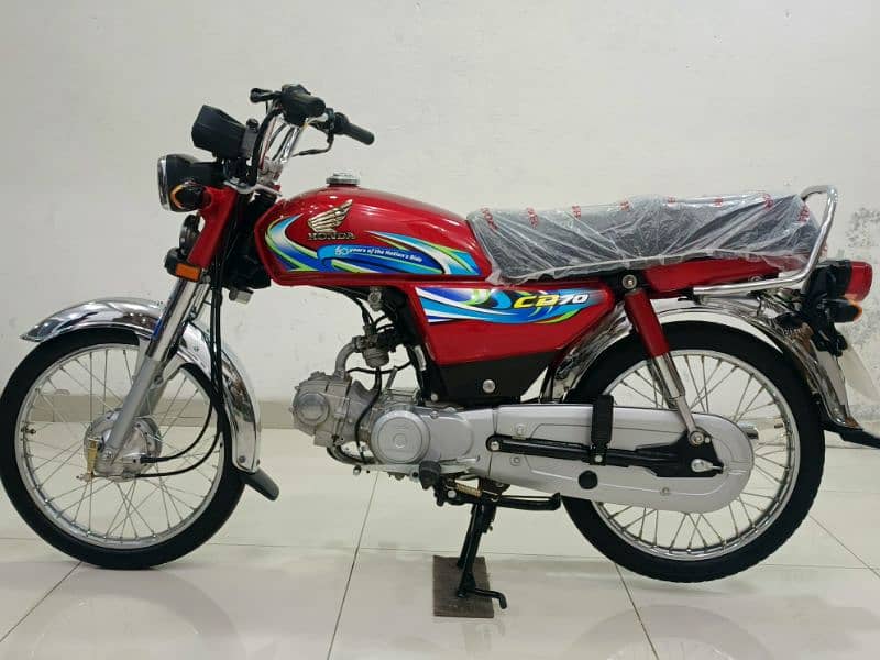 Honda CD 70 2023/24 Model 4