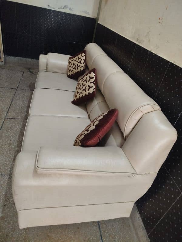 5 seater sofa like new sale 2