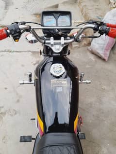 Honda 125CG baik FOR sale condition Is new all ok wqtsaap 03244025537