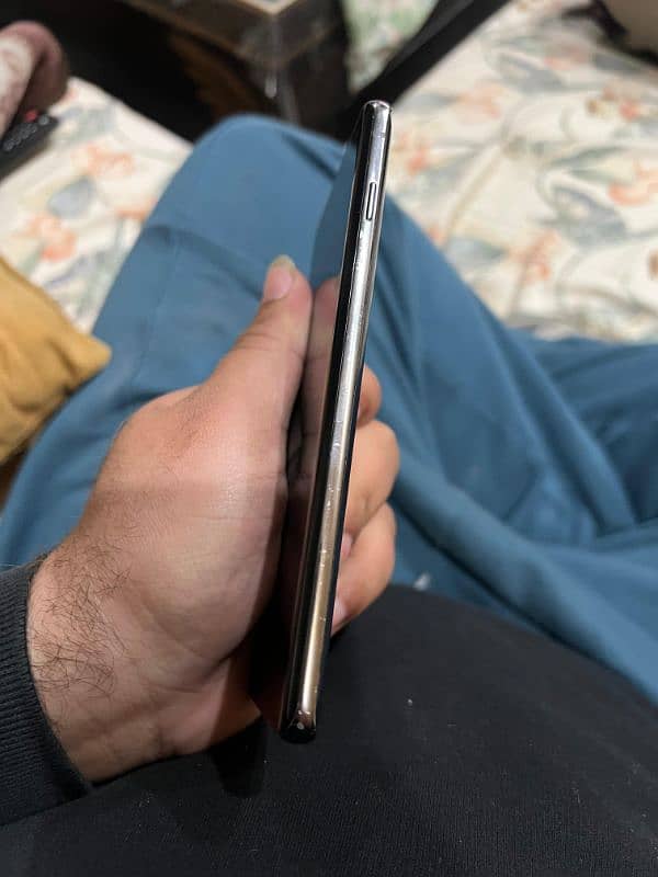 Samsung Galaxy S10 (NON PTA) 3