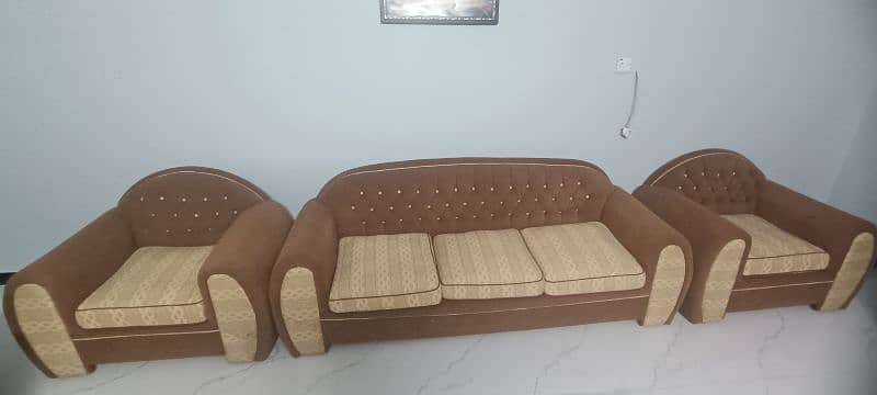 A Sofa Set 0