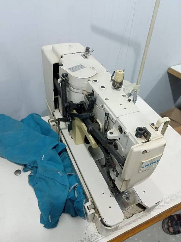 2 piko machine , 1 kaj button machine,1 overlook machine for sale 4