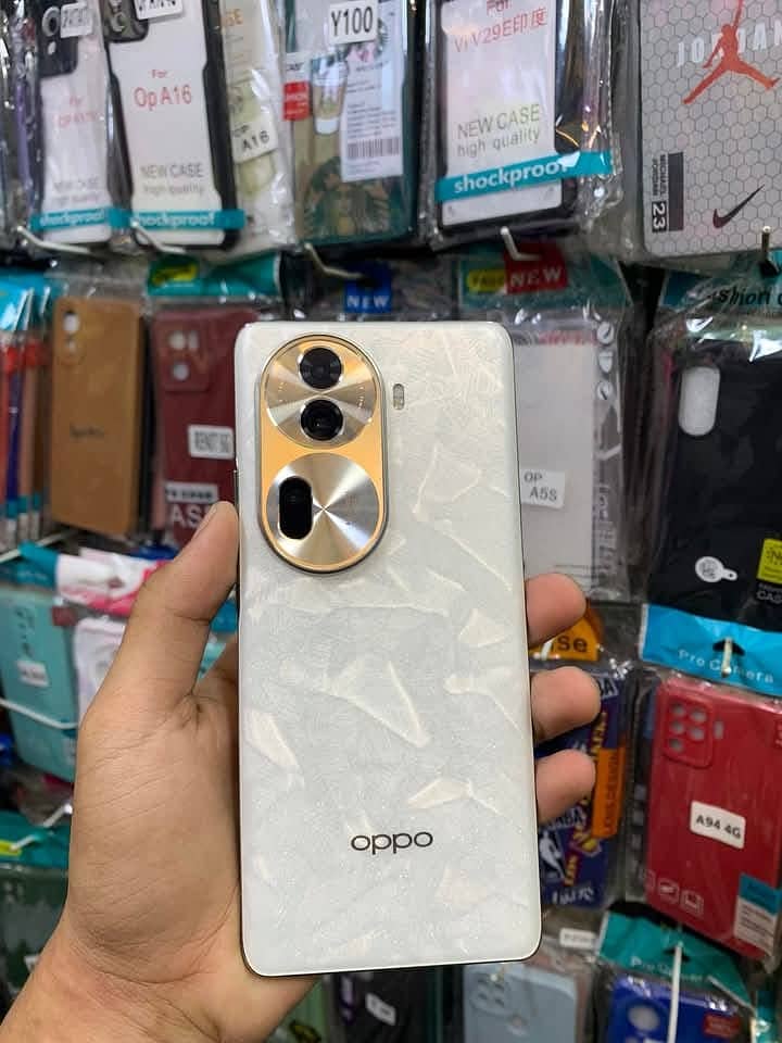 Oppo Reno 12  Mobile for sale   6.7 Inch 50MP 12 GB 5000mAh Rear Came 8