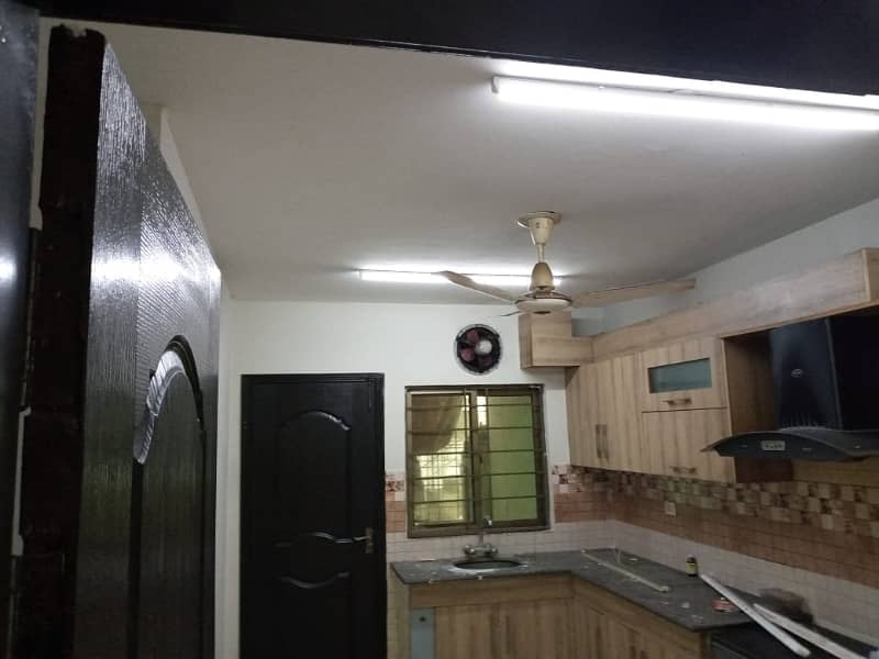 12 Marla 4 Bed Flat For Sale In Askari 11- B, Lahore. 8