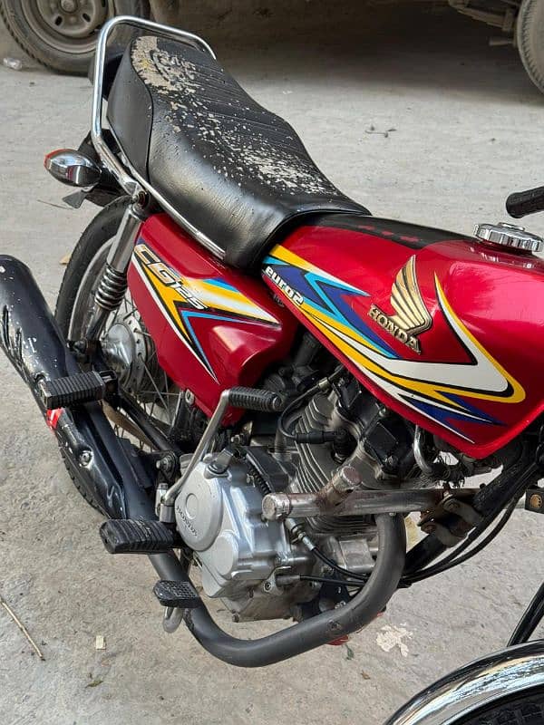 Honda 125 Red totally janion less drive 0