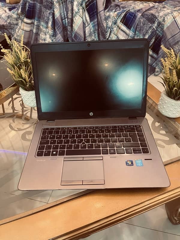 Hp elitebook 840 G2 Core i5 5th Generation 4