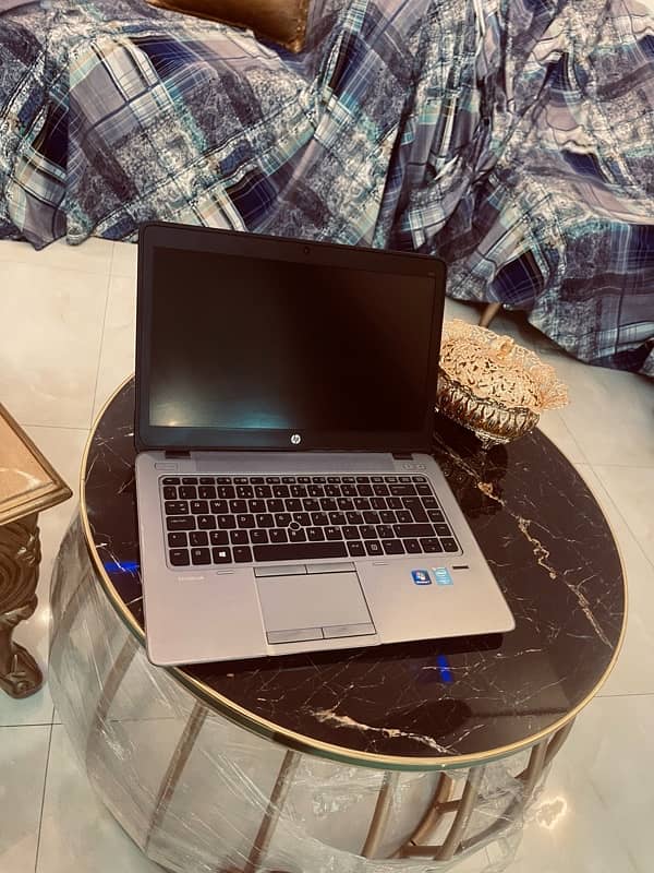 Hp elitebook 840 G2 Core i5 5th Generation 7