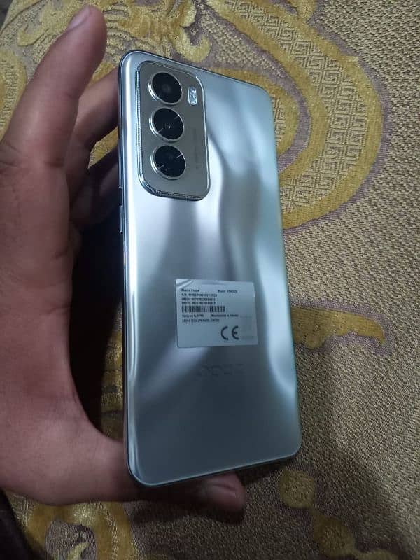 Oppo Reno 12 5g ( 12/512 ) 1