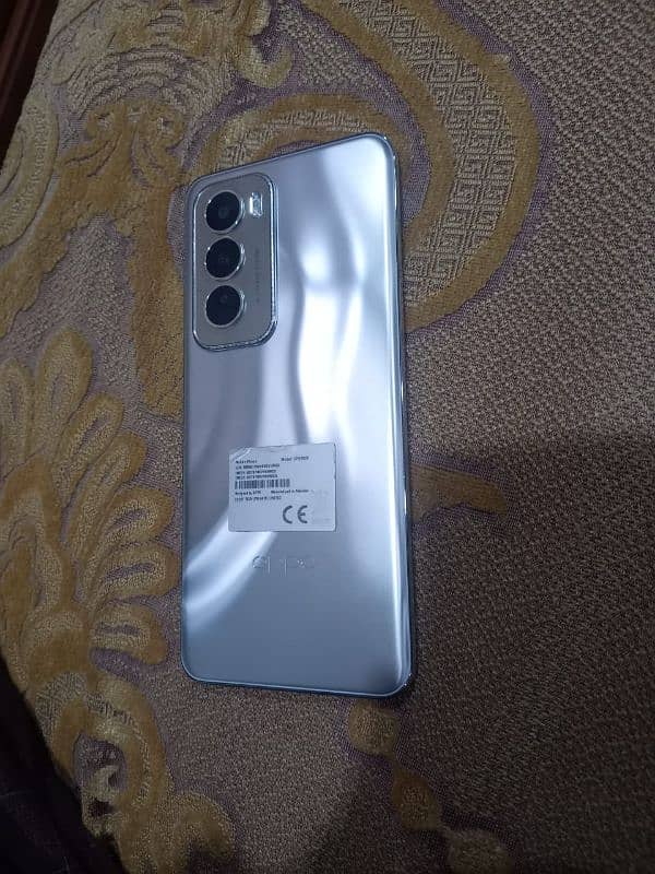 Oppo Reno 12 5g ( 12/512 ) 2