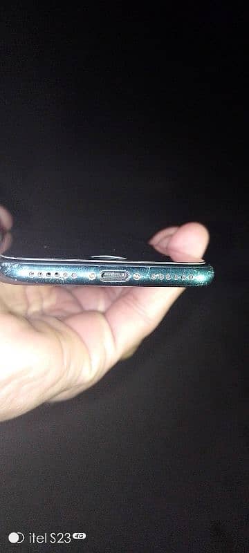 iPhone 7 all okay fingerprint chalta hai all ok 2