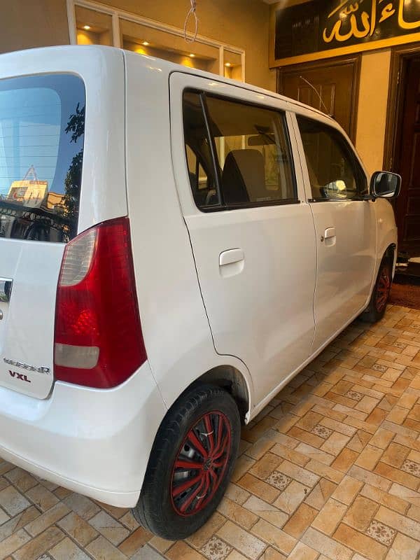 Suzuki Wagon R 2019 4