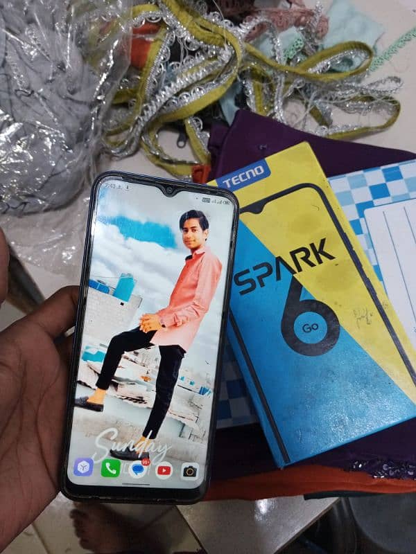 Tecno spark 6 Go content (03100044654) 1