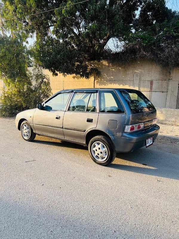 Suzuki Cultus VXR 2011 full original condition. 3