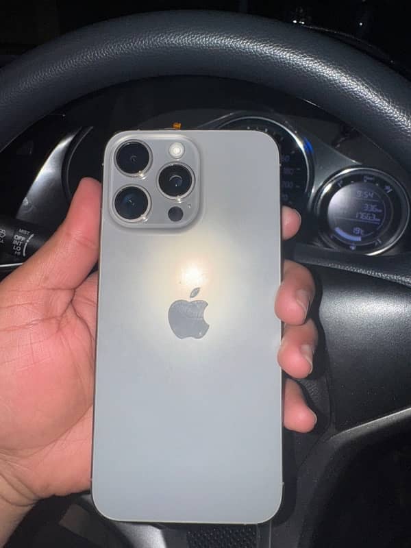 iphone 15 pro max HK MODEL 0