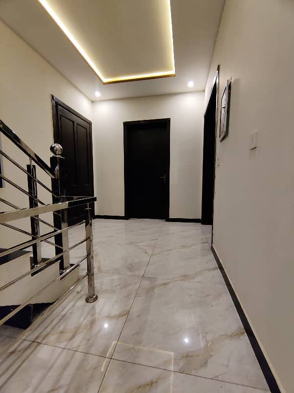 Kanal Upper Portion Available For Rent G-15 Islamabad 0