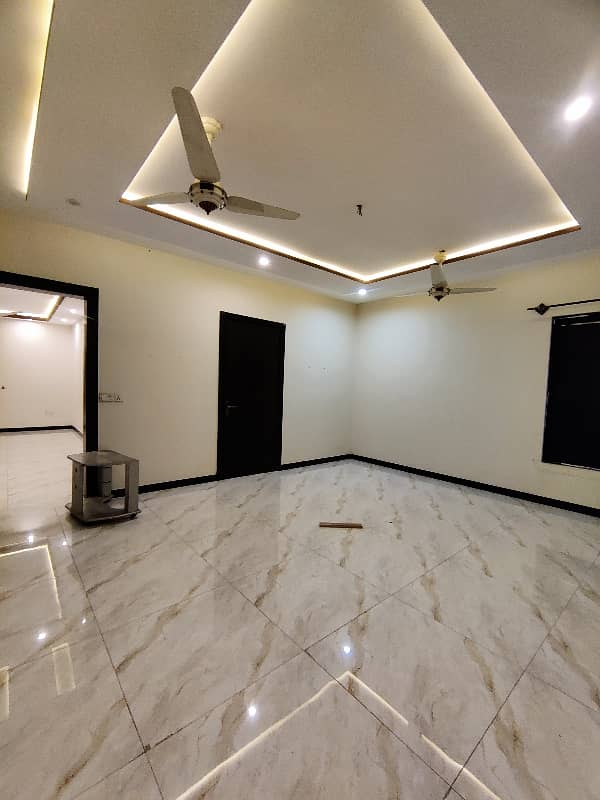 Kanal Upper Portion Available For Rent G-15 Islamabad 5