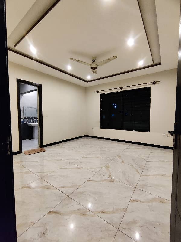 Kanal Upper Portion Available For Rent G-15 Islamabad 12