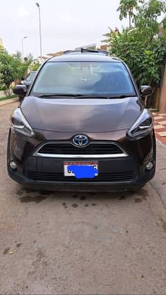 Toyota Sienta/G package/Excellent condition/7 seater/hybrid/1st owner