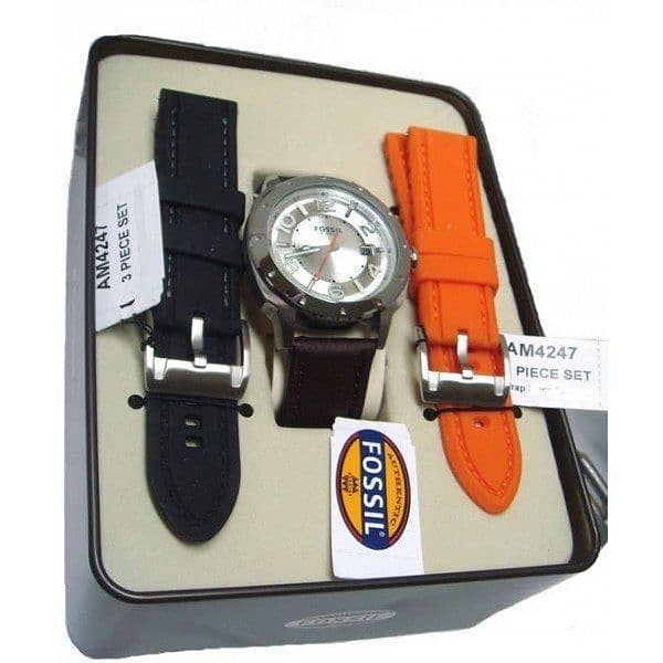 fossil watch bilkul new sat teen belt bhi hai 2