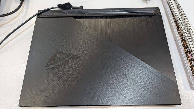 ASUS ROG STRIX /ROG Zephyrus 2