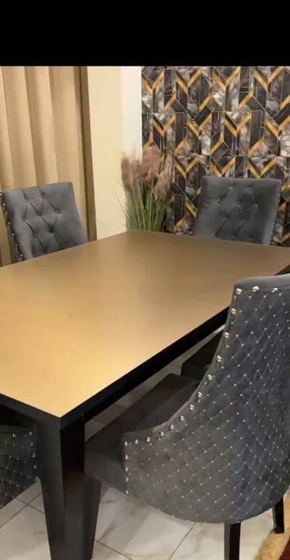 dining table with 6 chairs for sale in brand new condition 3