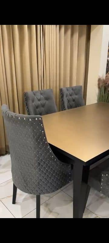 dining table with 6 chairs for sale in brand new condition 4