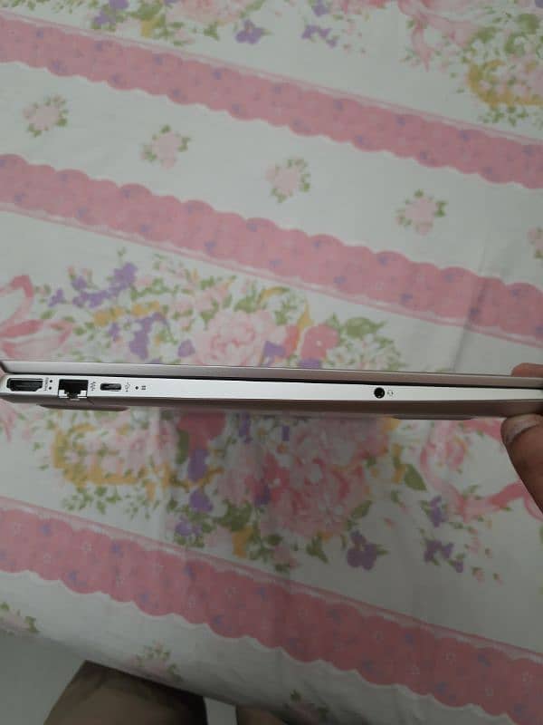 HP Slim Line Laptop 7
