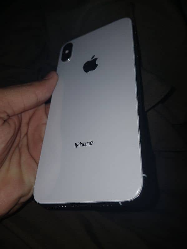 I phone xs max 0