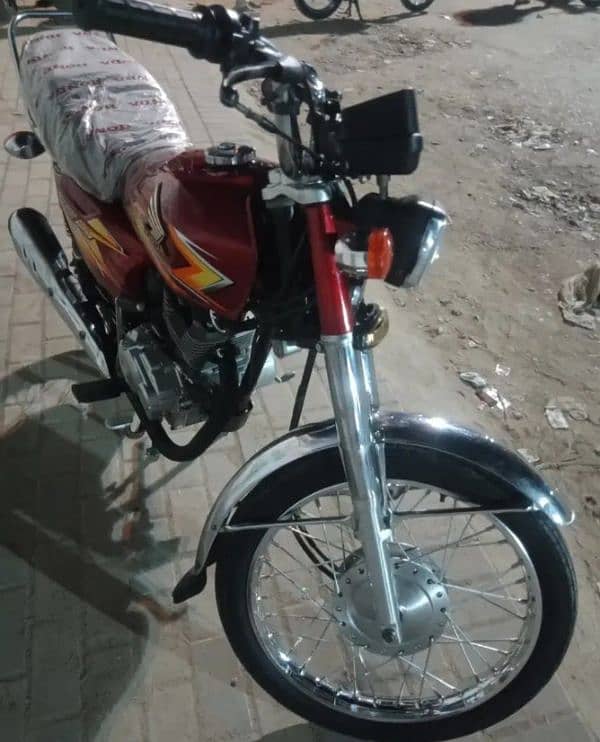 Honda 125  total genuine bike hai "_03126068910 2