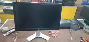 24 inches hp monitor with 1 month checking warranty