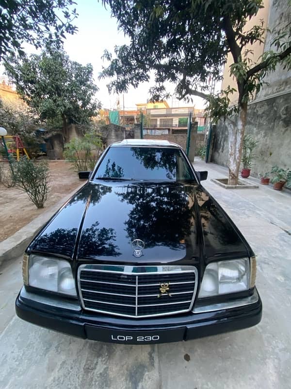 Mercedes benz e230 w124 1