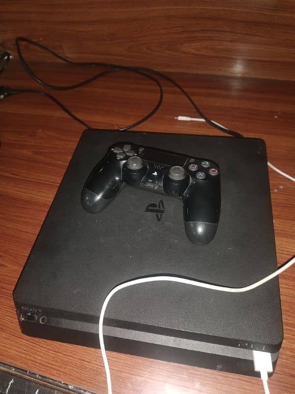 ps4 slim 2