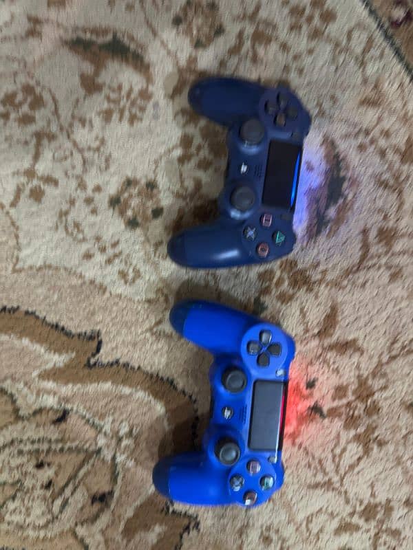 PlayStation 4(ps4) excellent condition. 6